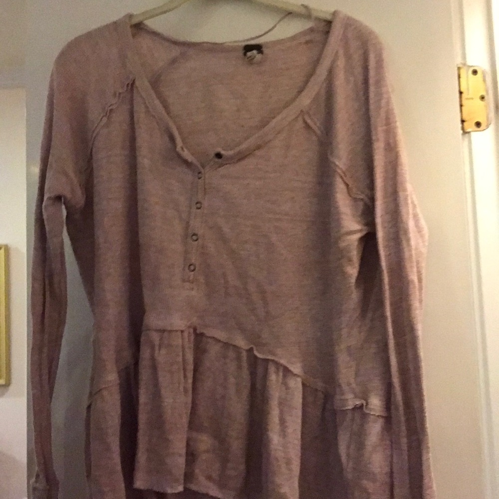 pink buttoned flair shirt in perfect condition
